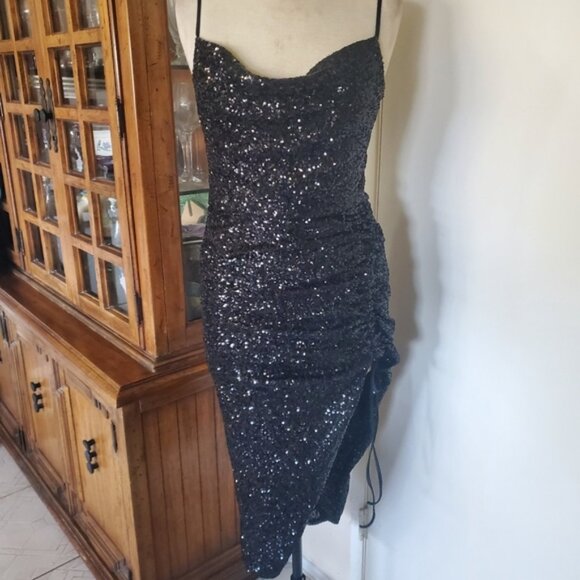 Forever 21 Black Sequin Bodycon Midi Dress - Picture 3 of 10